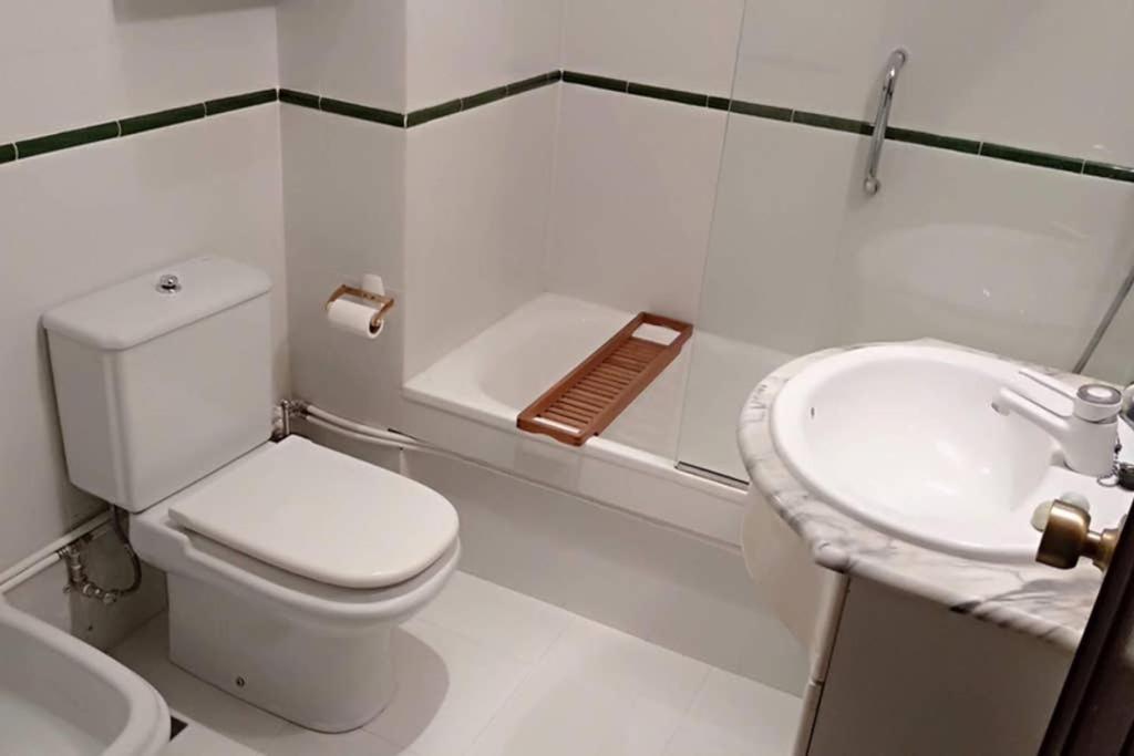 Vivienda 3 Dormitorios Zona Balaidos-Pza. America Βίγκο Εξωτερικό φωτογραφία